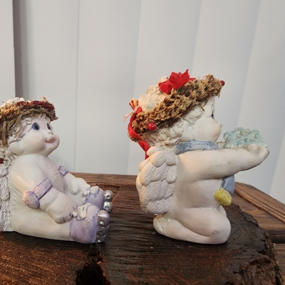 Hallmark Dreamsicle "Snowflake" and "All Star Skater" Christmas Figurines - Picture 2 of 11